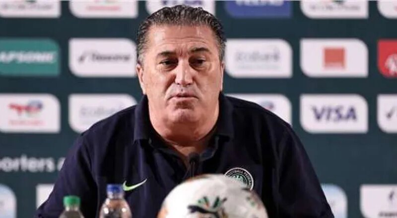بيسيرو: زيزو تشتت تركيزه قبل مواجهة ستيلينبوش والزمالك يضع كأس مصر نصب عينيه