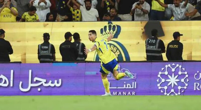 هدف رائع واحتفال مثير لرونالدو في ليلة الانتصار على الرياض