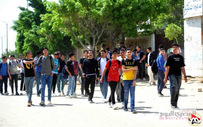 إليك عنوان مقترح:
“مواعيد امتحانات الترم الثاني 2025 لصفوف النقل بعد التحديث”