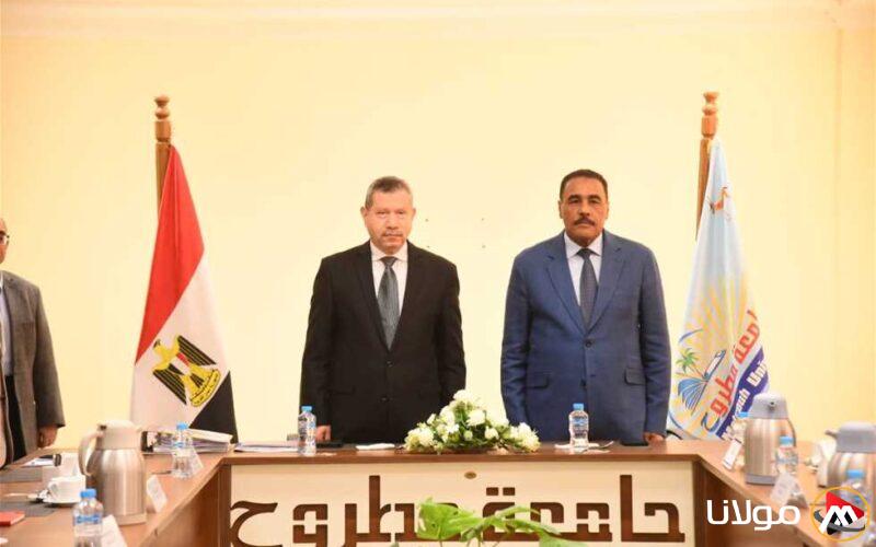 رئيس جامعة مطروح يبارك البابا تواضروس الثاني والجالية القبطية بمناسبة عيد القيامة المجيد