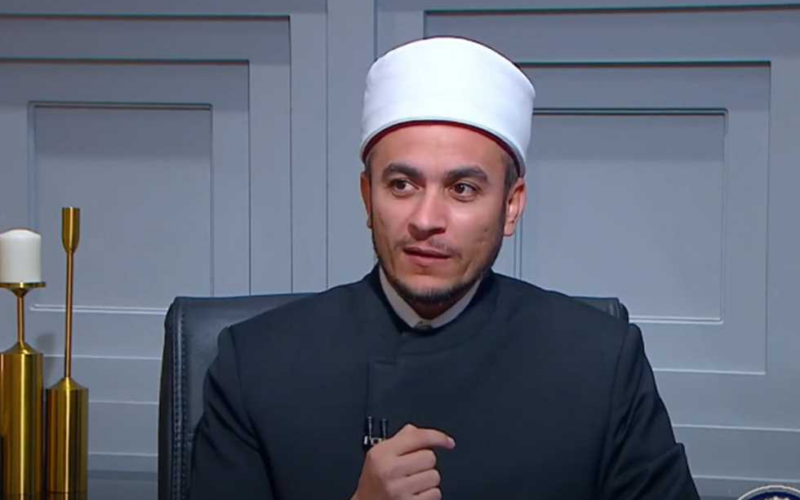 عالم أزهري يشرح مفهوم كلمة “مدد”