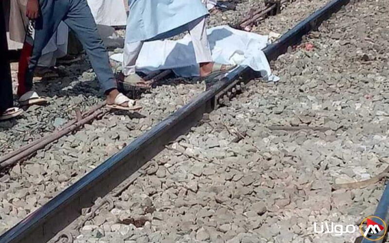 مصرع شخص تحت عجلات قطار الصعيد في أسوان بشكل مأساوي
