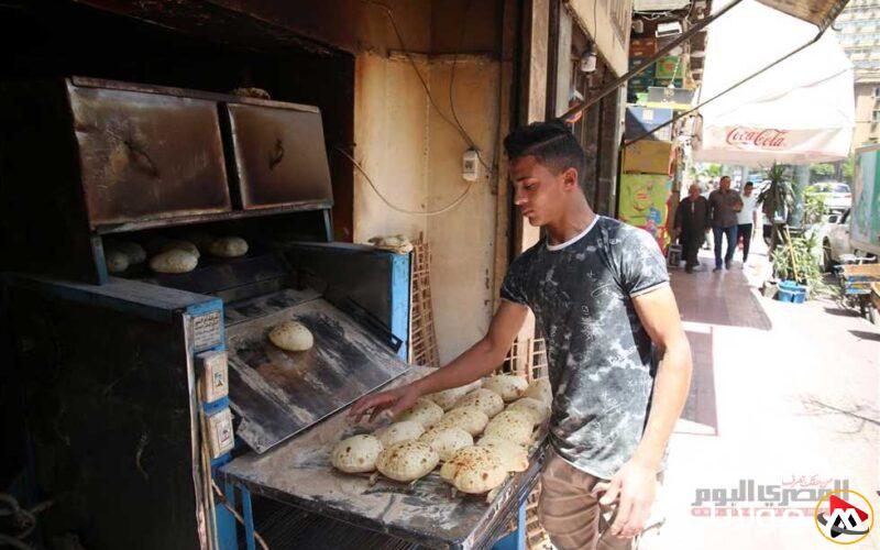 بعد زيادة أسعار البنزين والسولار: هل سترتفع أسعار الخبز السياحي والفينو والمدعم؟