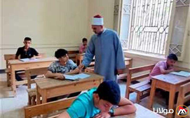 الأزهر يعلن عن تقديم مكافآت لموظفي لجان امتحانات الشهادتين الابتدائية والإعدادية ويفتح باب التقديم لتوظيف 40 ألف معلم.