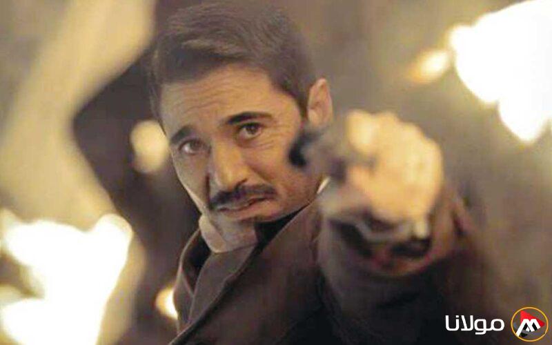 أحمد عز يسافر إلى المجر بسبب “فرقة الموت” (التفاصيل)