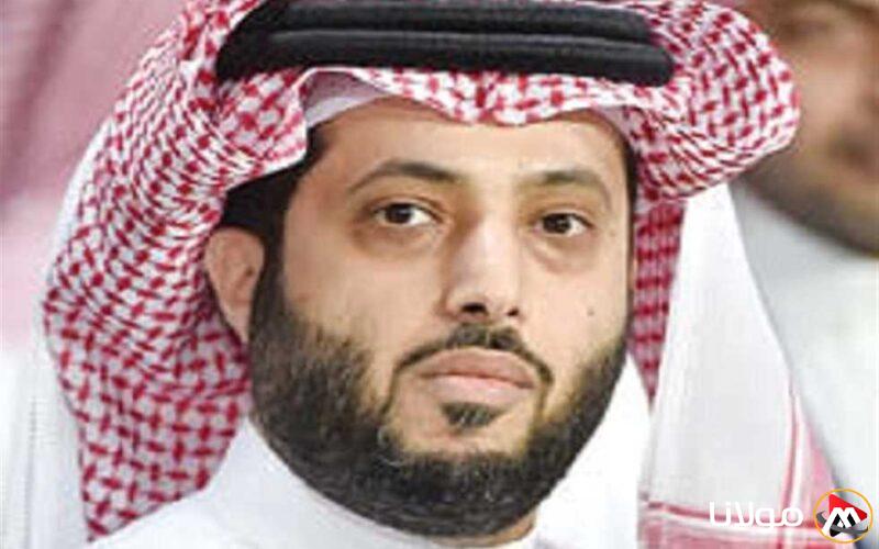 تركي الشيخ ينشر صورة نادرة من فيلم «الناظر» ويقول: «اللهم ارحمهم جميعًا»