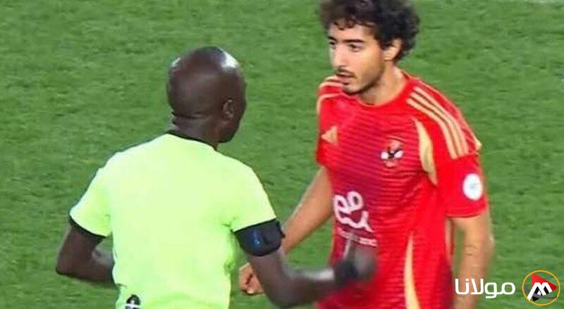 مصدر يكشف عن قرار “كاف” ضد حكم مباراة الأهلي والهلال بسبب حادثة محمد هاني