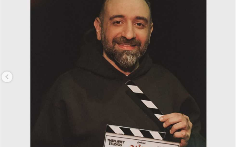 عمرو سلامة يتحدث عن صناعة الفن: “هناك جمهور كبير يعتبر هذه المهنة ترفاً وترفيهاً، لكنها خادعة”.