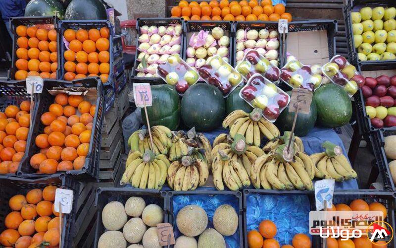 أسعار الخوخ والموز والفواكه في الأسواق اليوم الثلاثاء 22 أبريل 2025