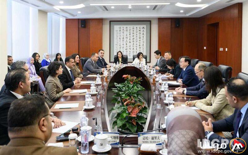 وفد من تنسيقية شباب الأحزاب والسياسيين يتوجه إلى الصين لتعزيز الروابط الثنائية