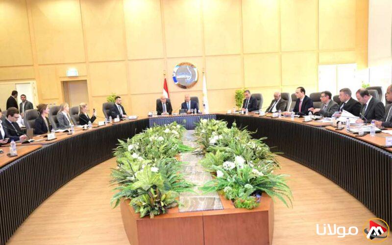 «الوزير» يستعرض كيفية الاستفادة من التجارب السويدية في إدارة وتشغيل نظام الأتوبيس الترددي