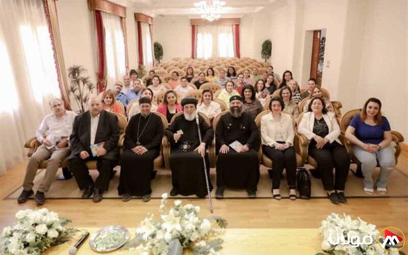 تقديم 10 آلاف قطعة ملابس للأطفال في مطرانية سمالوط بالمنيا احتفالاً بالعيد