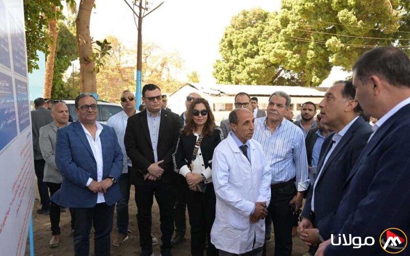 رئيس الحكومة يزور محطة تربية المواشي في قرية “الحمام” بأسيوط