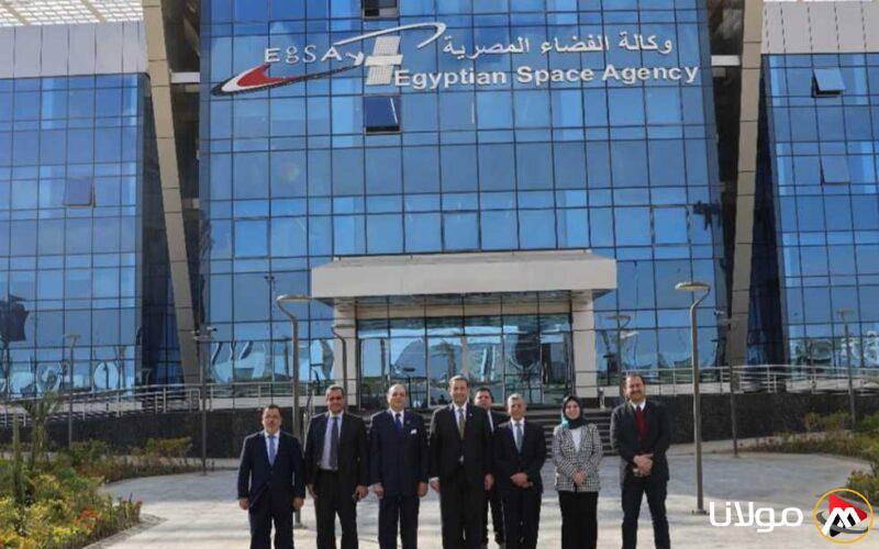محافظ دمياط يتفقد وكالة الفضاء لاستكشاف فرص التعاون في المجالات التعليمية والتكنولوجية