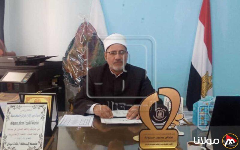 مدير المنطقة الأزهرية بدمياط يقدم التهاني للإخوة الأقباط بمناسبة عيد القيامة