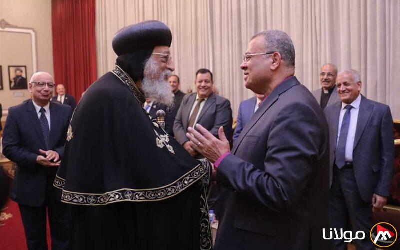رئيس الطائفة الإنجيلية: البابا تواضروس يمثل رمزًا دينيًا ووطنيًا ينشر رسالة الحب في مصر والعالم