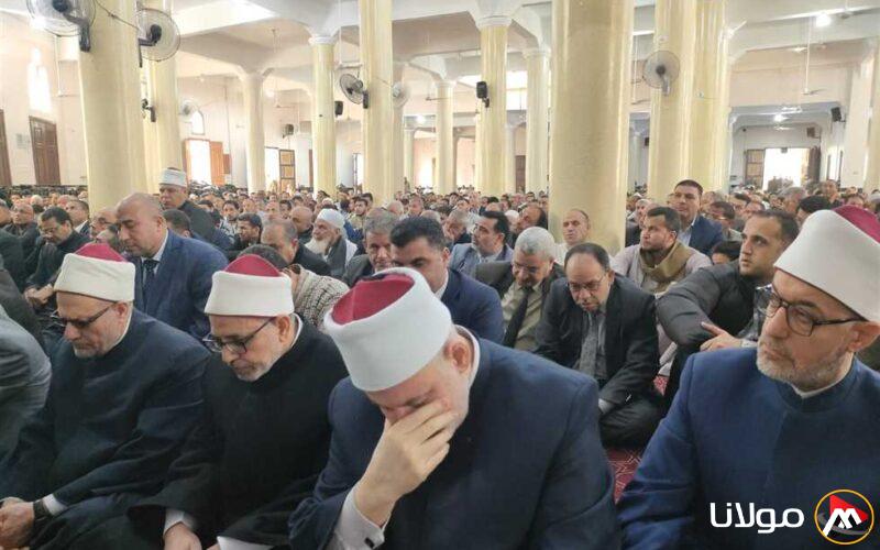 بحضور المفتي.. مراسم دفن والد رئيس جامعة الأزهر في مسقط رأسه بكفر الشيخ