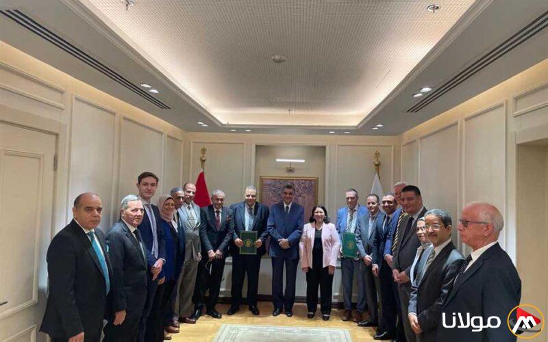 نائبة وزير التضامن الاجتماعي تشهد توقيع اتفاقيات تجهيز وتأثيث ستة مراكز للتجميع والتكييف.