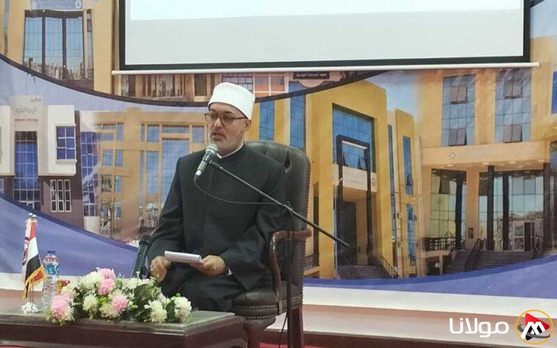 مفتي الجمهورية: مناقشة التطرف باتت ضرورة ملحة تصل إلى درجة العبادة.