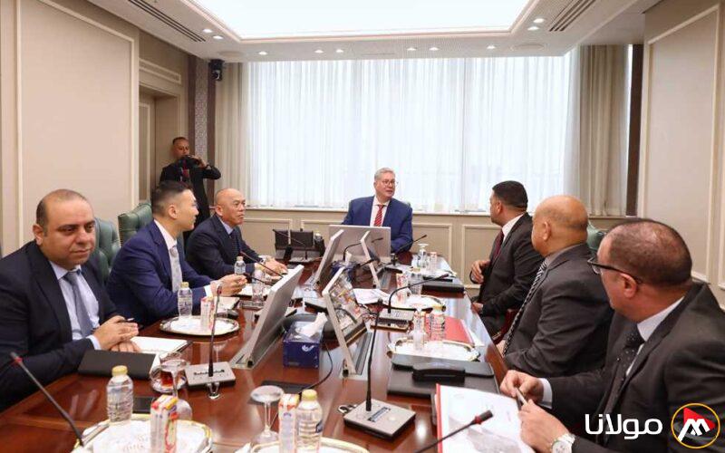 وزير البترول يناقش فرص الاستثمار في قطاع التعدين مع شركة «شيماى» الصينية