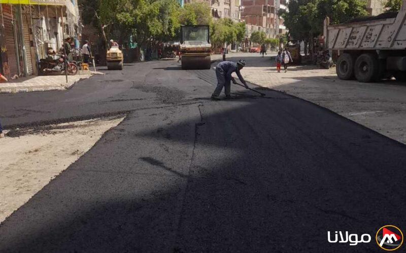 محافظ أسوان يوجه بسرعة إتمام رصف طرق كسر الحجر و«كيما-السماد»