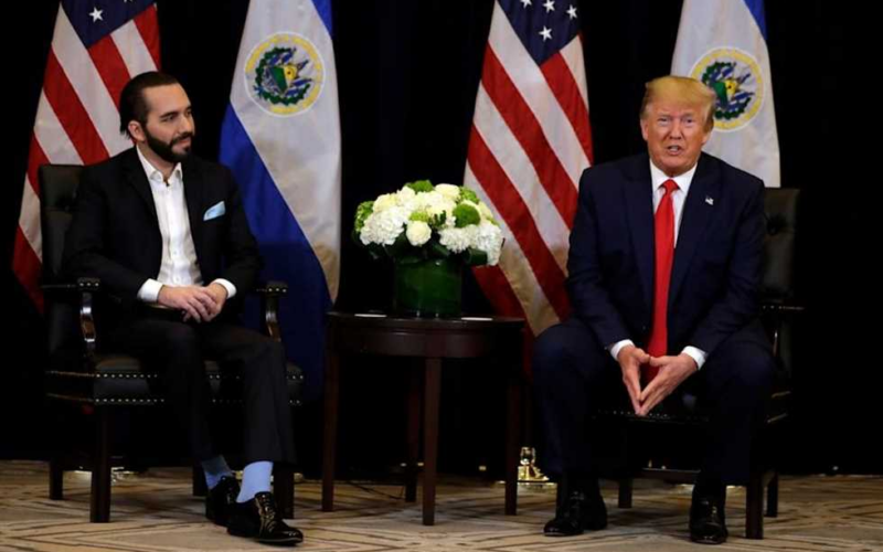 إيواء المهاجرين بمقابل مالي ضخم.. اتفاق جديد بين ترامب والسلفادور يقوده شخص من أصل فلسطيني
