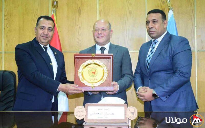 رئيس جامعة سوهاج: جهود هيئة الرقابة الإدارية في مواجهة الفساد تمثل نموذجًا يُحتذى به في مؤسسات الدولة.