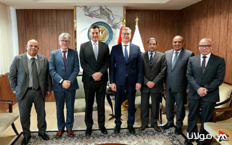 البترول تسعى لتعزيز الشراكة مع «إنرجين» لتسريع عمليات إنتاج واستكشاف الغاز في البحر المتوسط.