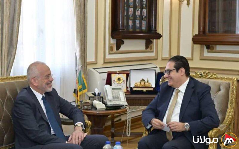نموذج مميز للشراكة الاستراتيجية: رئيس جامعة القاهرة يتباحث مع السفير اليوناني لتعزيز التعاون المشترك