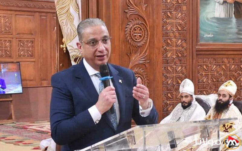 محافظ الفيوم يتفقد الكنائس لتهنئة الأقباط بمناسبة عيد القيامة المجيد