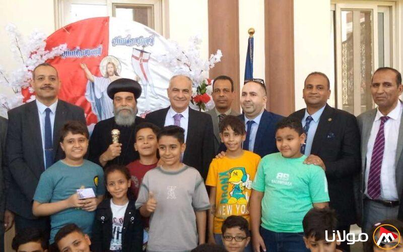 رئيس جامعة أسوان يقود بعثة الجامعة لتقديم التهاني بمناسبة عيد القيامة المجيد