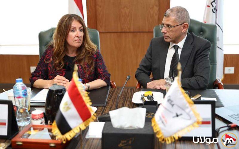 اجتماع رئيس وكالة الفضاء بالسفيرة الأمريكية لاستكشاف فرص التعاون