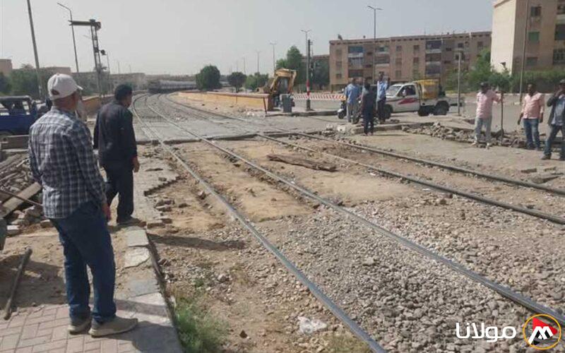 السكك الحديدية تغلق ممر كيما في أسوان.. و«السكان»: عمره خمسون عاماً ويخدم آلاف المواطنين