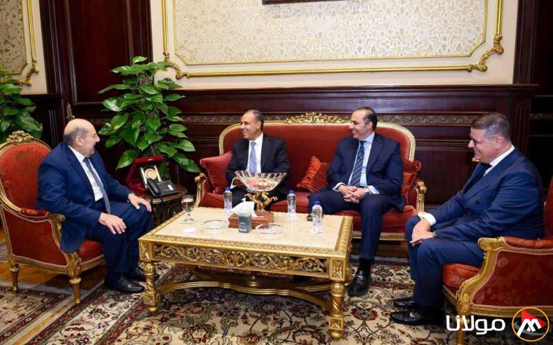 وزير الخارجية وشؤون الهجرة يجتمع برئيس مجلس الشيوخ