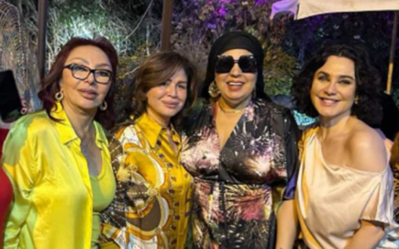 سلاف فواخرجي بين نجوم مصر: “أنتم عائلتي الحقيقية.. ومصر دائمًا مزدهرة”