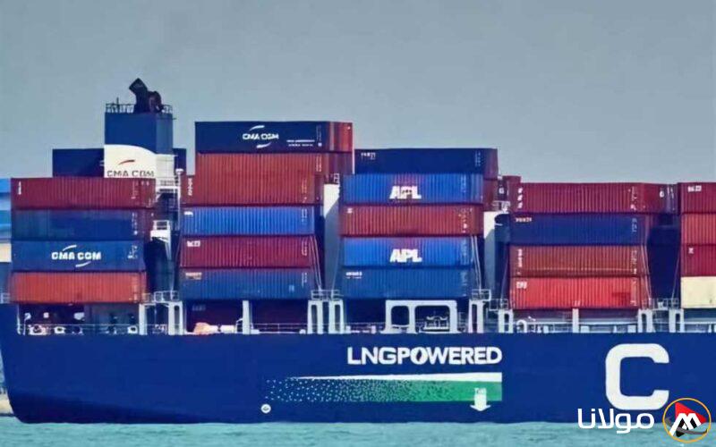 ميناء الإسكندرية يرحب بأحدث سفينة حاويات تعمل بالغاز الطبيعي (صور)