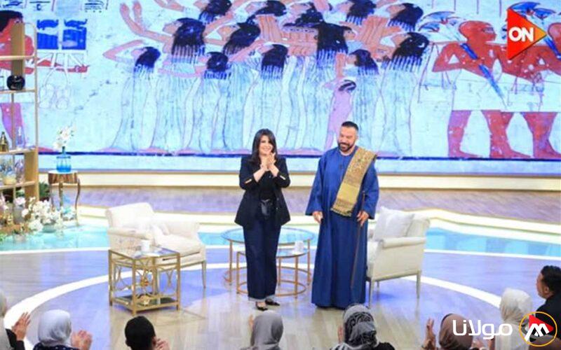 محمد خميس في ضيافة برنامج «معكم منى الشاذلي» متجسدًا في الجلباب الصعيدي