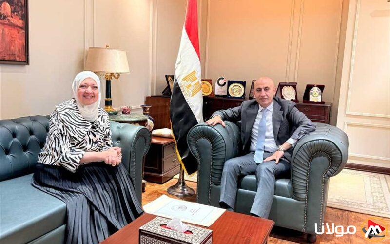 عبداللطيف يناقش مع صندوق تطوير التعليم تطبيق مقررات الأمن السيبراني للمدارس الثانوية