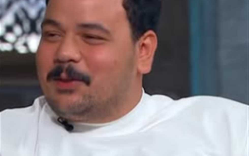 مصطفى غريب يكشف لإسعاد يونس سبب صداقته مع أصحاب الوزن الزائد للابتعاد عن الوحدة