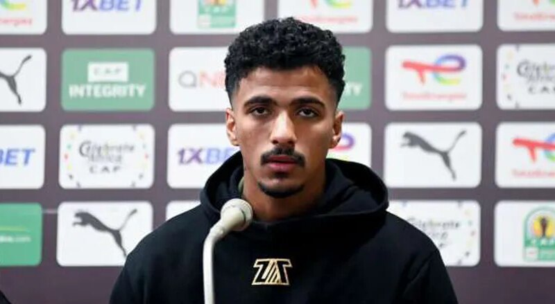 حازم إمام يوضح موقف عبد المجيد من تجديد العقد.. هل يفتقد الزمالك مدافعه؟