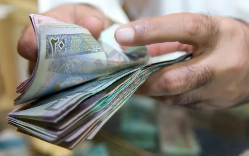 سعر الدينار الكويتي اليوم يحدث مفاجأة في السوق… اكتشف إلى أين وصل أمام الجنيه!