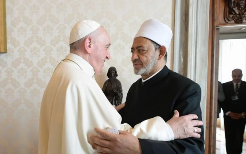 شيخ الأزهر: البابا فرنسيس dedicates his life to championing the marginalized and promoting interfaith dialogue