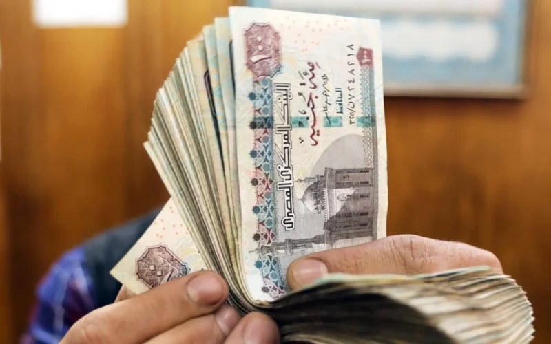 تفاصيل جديدة تكشف حقيقة تأجيل صرف الرواتب لشهر أبريل 2025
