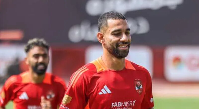 الأهلي يتيح لعمرو السولية حرية اتخاذ القرار بشأن مستقبله