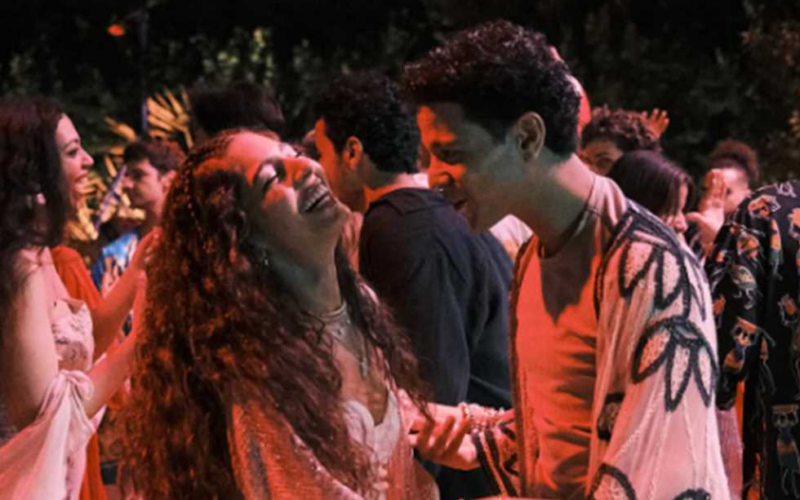 نجوم الساحل يحققون مفاجأة كبيرة بأرباحهم.. اكتشفوا كم جمع الفيلم في شباك التذاكر