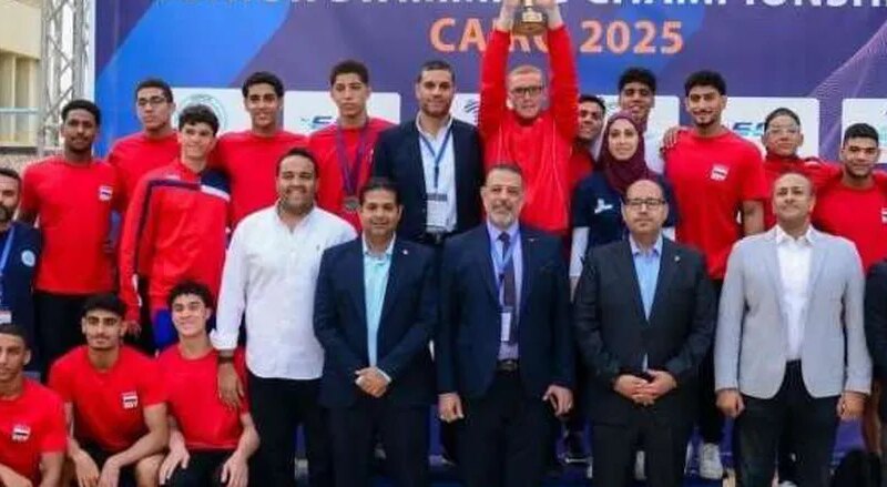 وزير الشباب يهنئ منتخب السباحة بفوزه ببطولة أفريقيا للناشئين وتفوقه على 32 دولة