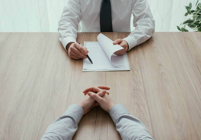 خسائر ضخمة بسبب الإجازات المرضية.. كيف تؤثر على الحكومات الأوروبية؟